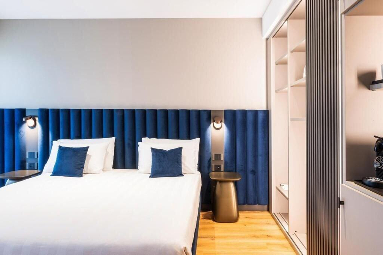 Bedroom 4, Como Hills Hotel, Como