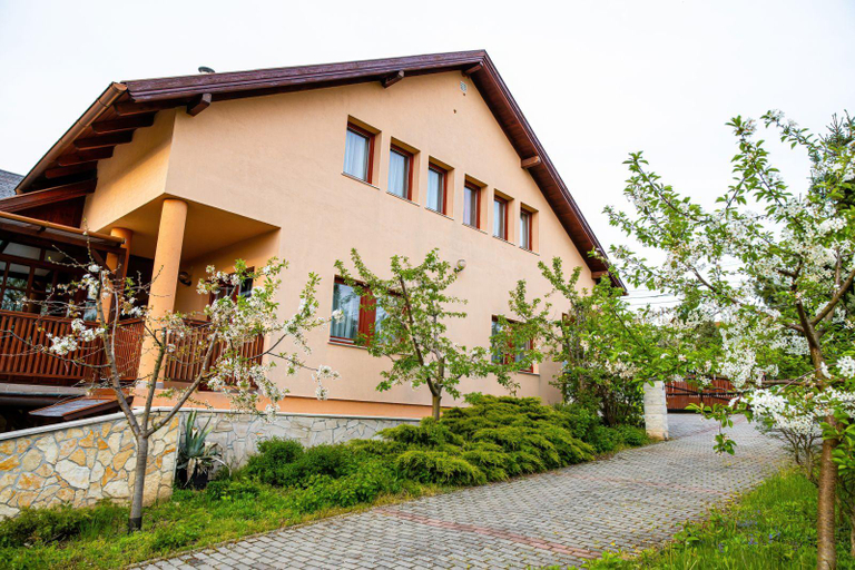 Others 3, Bianka Apartman, Mezőkövesdi