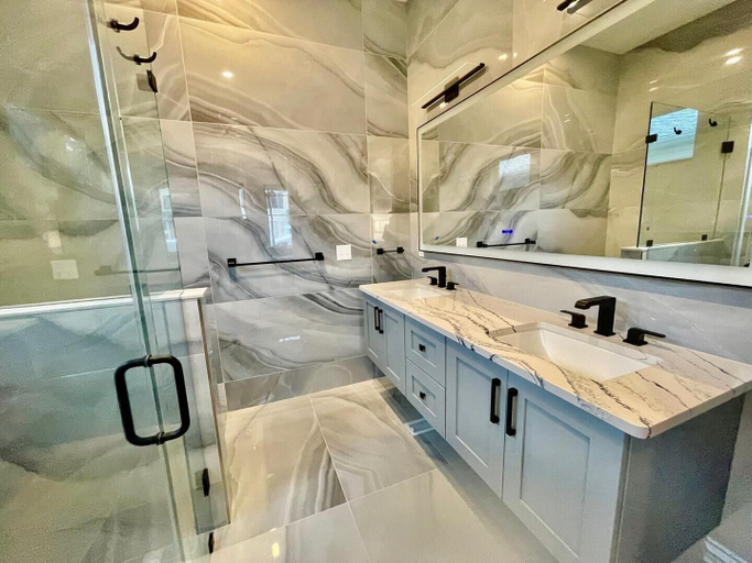 Bathroom 3, Sandalwood Street 306, Sussex