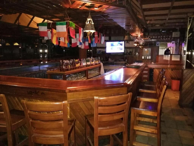 Food & Drinks 5, Hotel El Arroyo, Libertador
