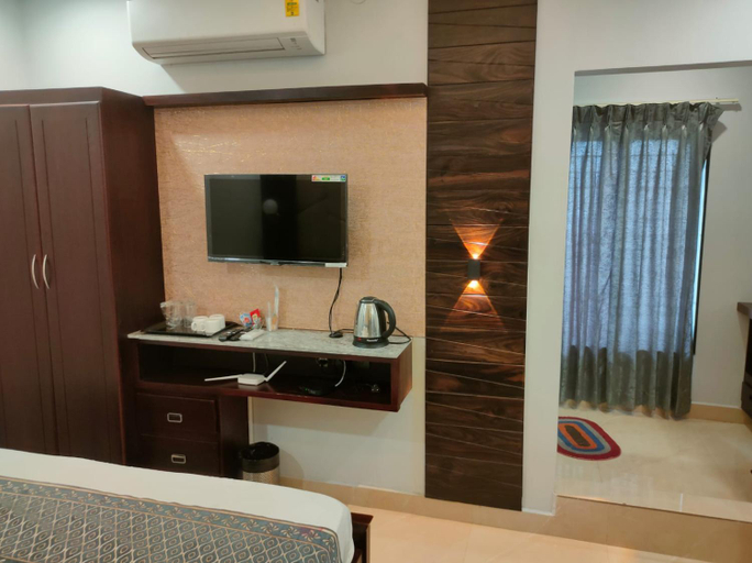 Others 2, ROYES PARK ROOMs & MINI PARTY HALL, Chennai