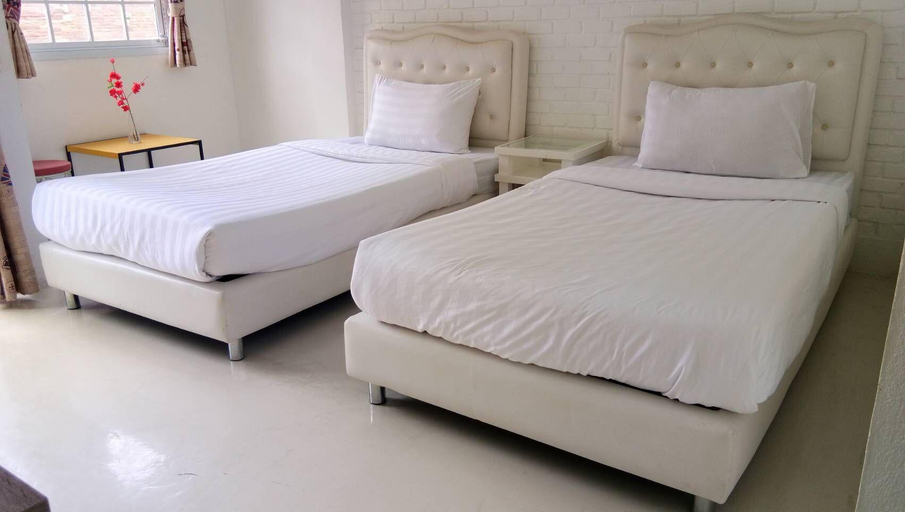 Bedroom 14
