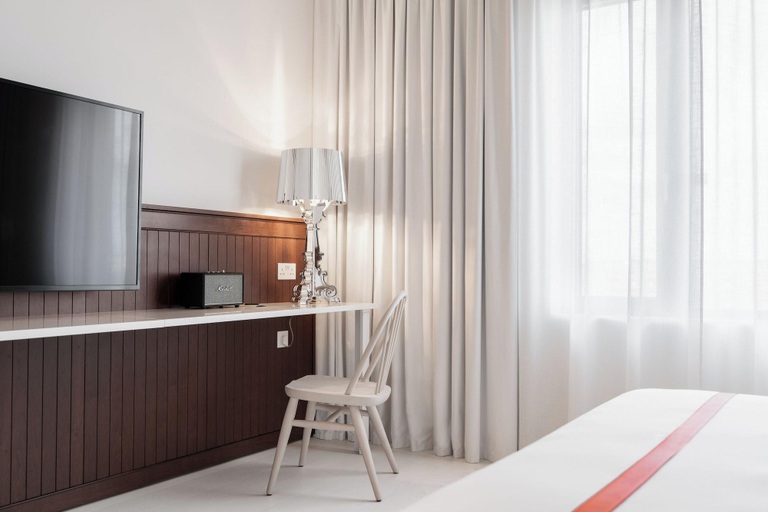 Bedroom 3, Ruby Molly Hotel Dublin by IHG, Dublin