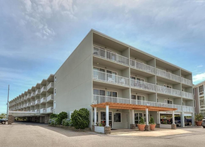 Exterior & Views, Collins Avenue 100 #309, Sussex