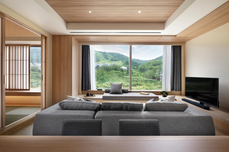 Bedroom 14