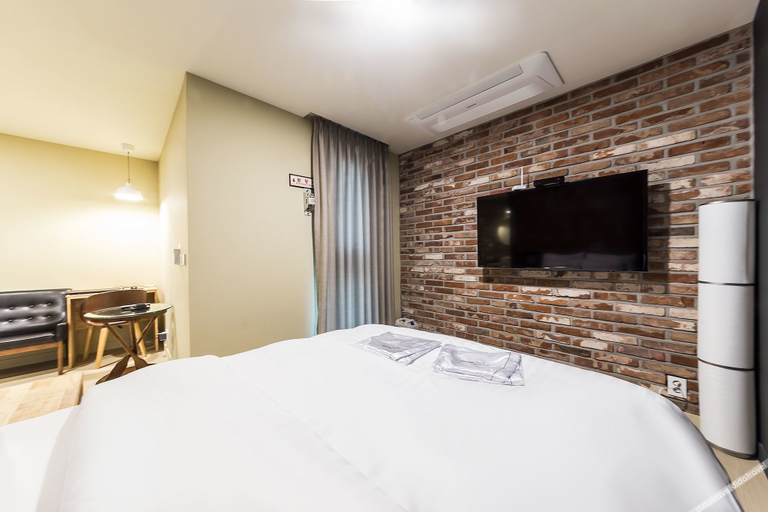 Bedroom 4, Pyeongtaek Seville Hotel, Pyeongtaek