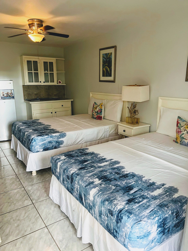 Bedroom 2, Paradise On The Rocks Hotel
