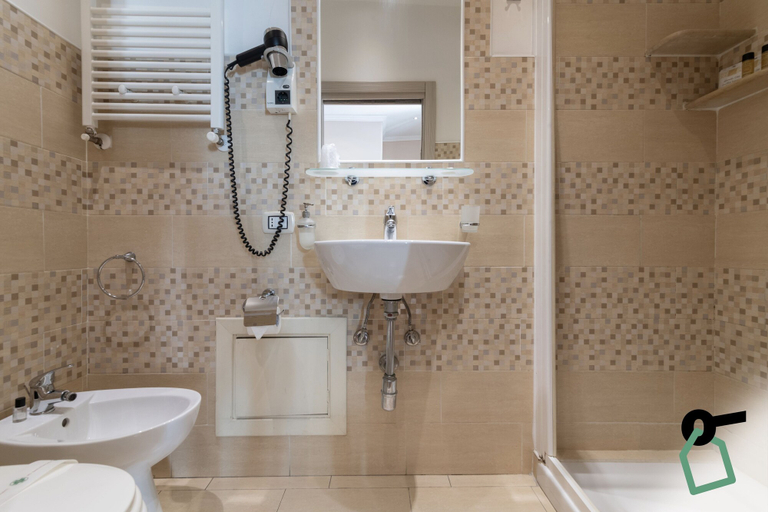 Bathroom 4, Hotiday Room Collection - Palermo Politeama, Palermo