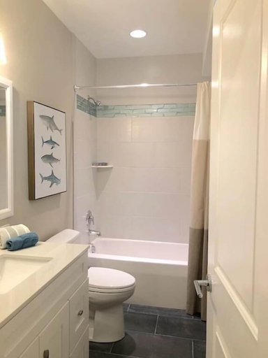 Bathroom 3, Eleanor LEE Lane 32, Sussex