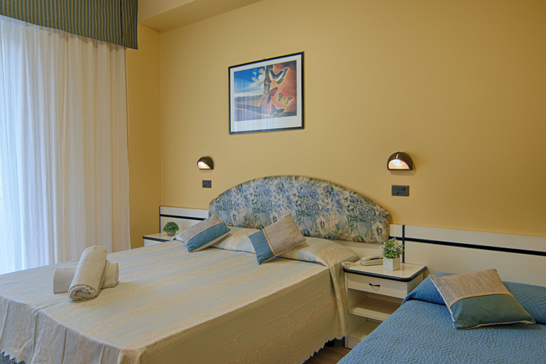 Bedroom 5, Hotel Madison, Rimini