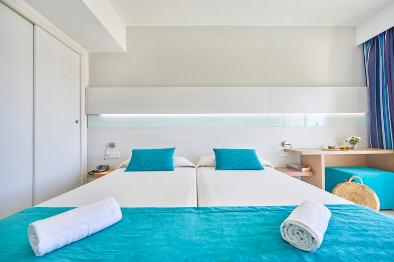 Bedroom 3, Gavimar Ariel Chico Club Resort, Baleares