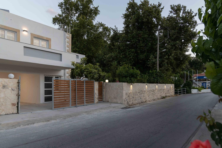 Others 5, Villa Klados, Crete