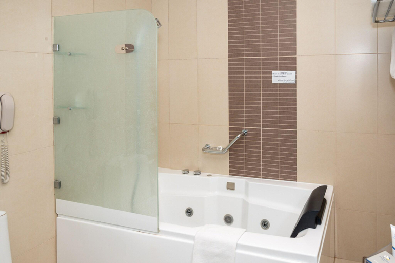 Bathroom 5, Costa Del Sol