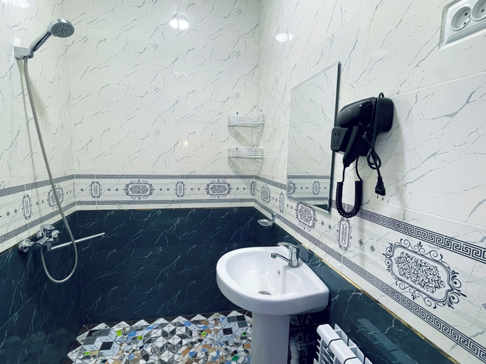 Bathroom, SHOM EAST HOTEL, Buxoro