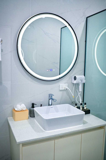 Bathroom 4, JJY Apartment, Ba