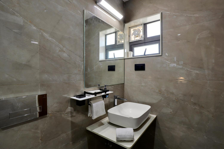 Bathroom 3, Goverdhan Greens, Devbhumi Dwarka