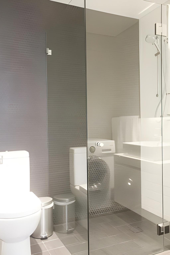 Bathroom 17