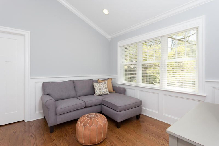 Others 5, Columbia Avenue 34, Sussex