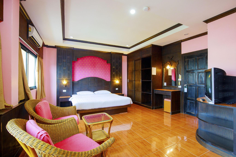 Bedroom 12