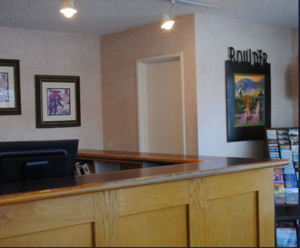 Public Area, Boulder University Inn, Boulder