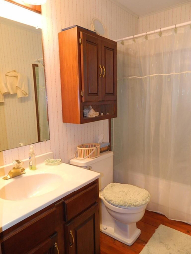 Bathroom 3, Bayard Avenue 1603, Sussex