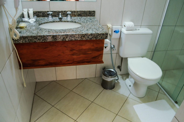Bathroom 3, Refúgio do Saci Hotel, Atibaia