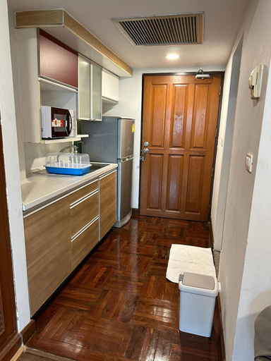 Dining Room 4
