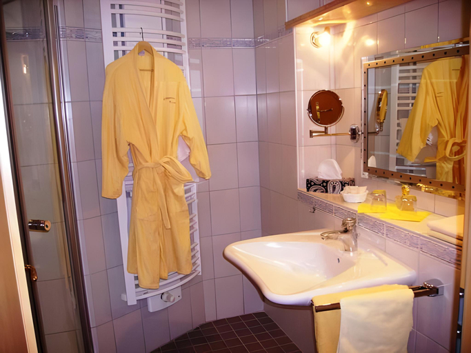 Bathroom 2