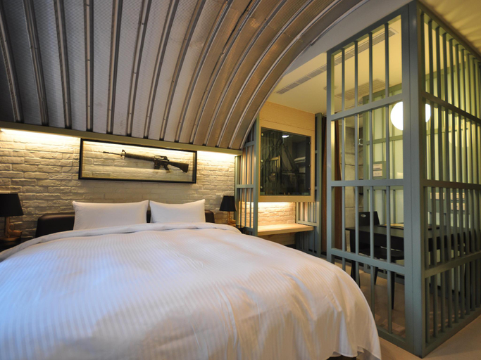 Bedroom 11