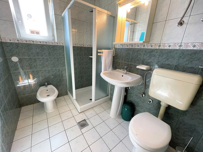 Bathroom, Apartman Villa Ljiljana 4, Crikvenica