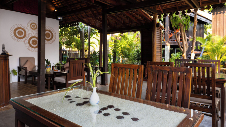 Food & Drinks 5, Khmer Lodge, Siem Reap