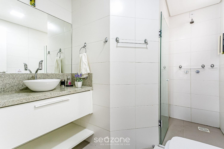 Bathroom 1, RTG - Apartamentos a 350m da praia Floripa/SC, Florianopolis