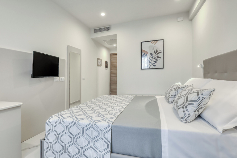 Bedroom 4, Vomero High Hotel, Napoli