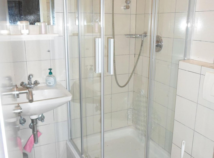 Bathroom, Kata Peaceful Apartment, Nin