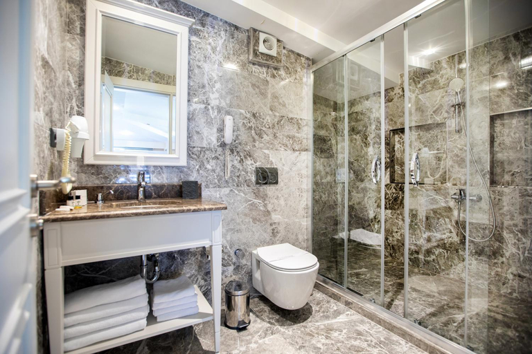 Bathroom, Opatija Hotel, Fatih