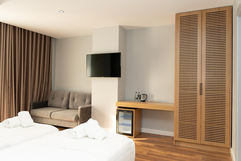 Bedroom 3, Bounty Hotel, Kavajës
