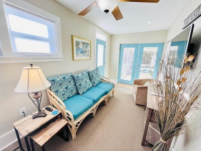 Others 5, Bayard Avenue 707, Sussex