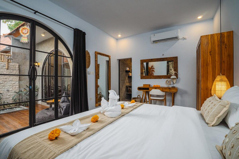 Bedroom 2, Beautiful 2BR Luxury Villa in Canggu, Badung