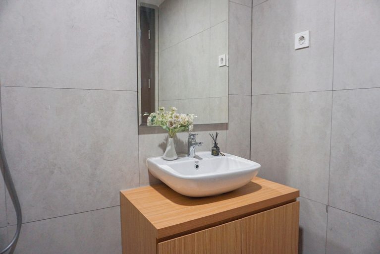 Bedroom 3, Cozy And Simply Studio Apartment Pollux Chadstone, Cikarang
