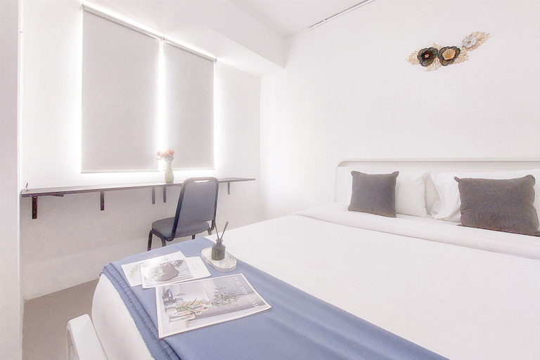 Relaxing And Homey Studio At Urbantown Serpong Apartment, South Tangerang