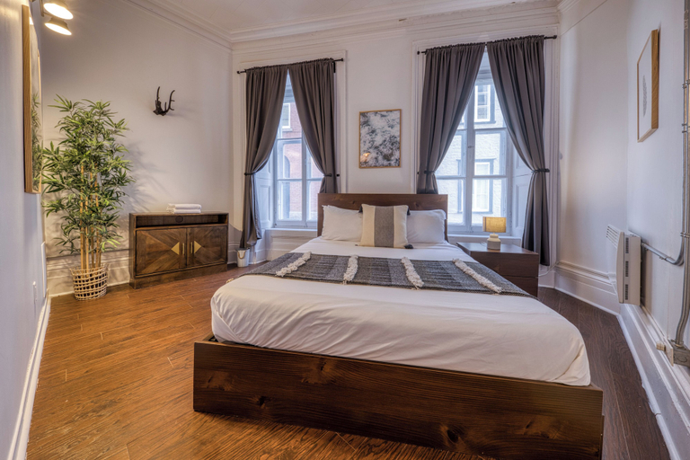 Bedroom 2, Remparts 2 Bed w Private terrace & sauna, Communauté-Urbaine-de-Québec