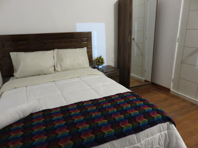 Bedroom 2, Sol y Luna, Huancayo