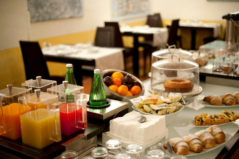 Food & Drinks
