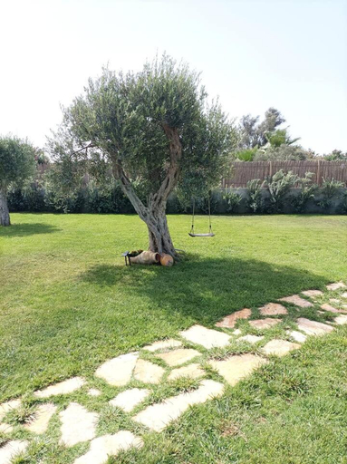 Others 4, Villa al mare, Trapani