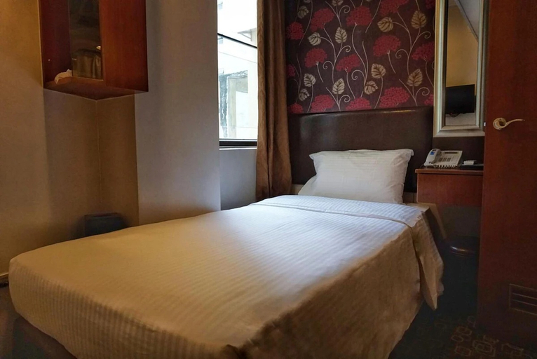 Bedroom 3, Lander Inn, Kowloon