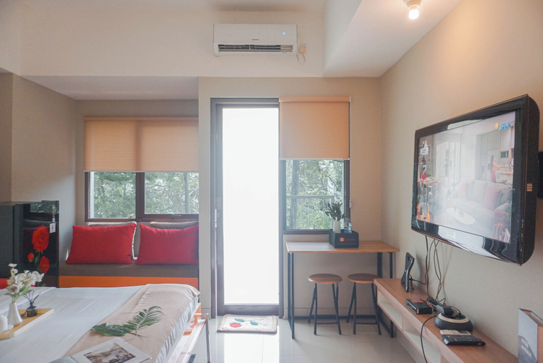 Bedroom, Cozy Studio Apartment At LRT City Jatibening, Bekasi