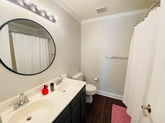 Bathroom 3, Simonton Court 20253, Sussex