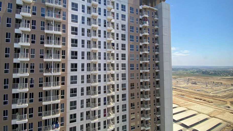 Exterior & Views, Cozy And Well Designed Studio Tokyo Riverside Pik 2 Apartment, Tangerang