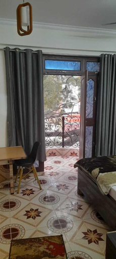 Others 5, Hotel Parv, Varanasi