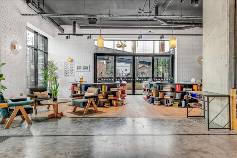 Public Area 3, StayCozy Apartments in Kings Cross, London